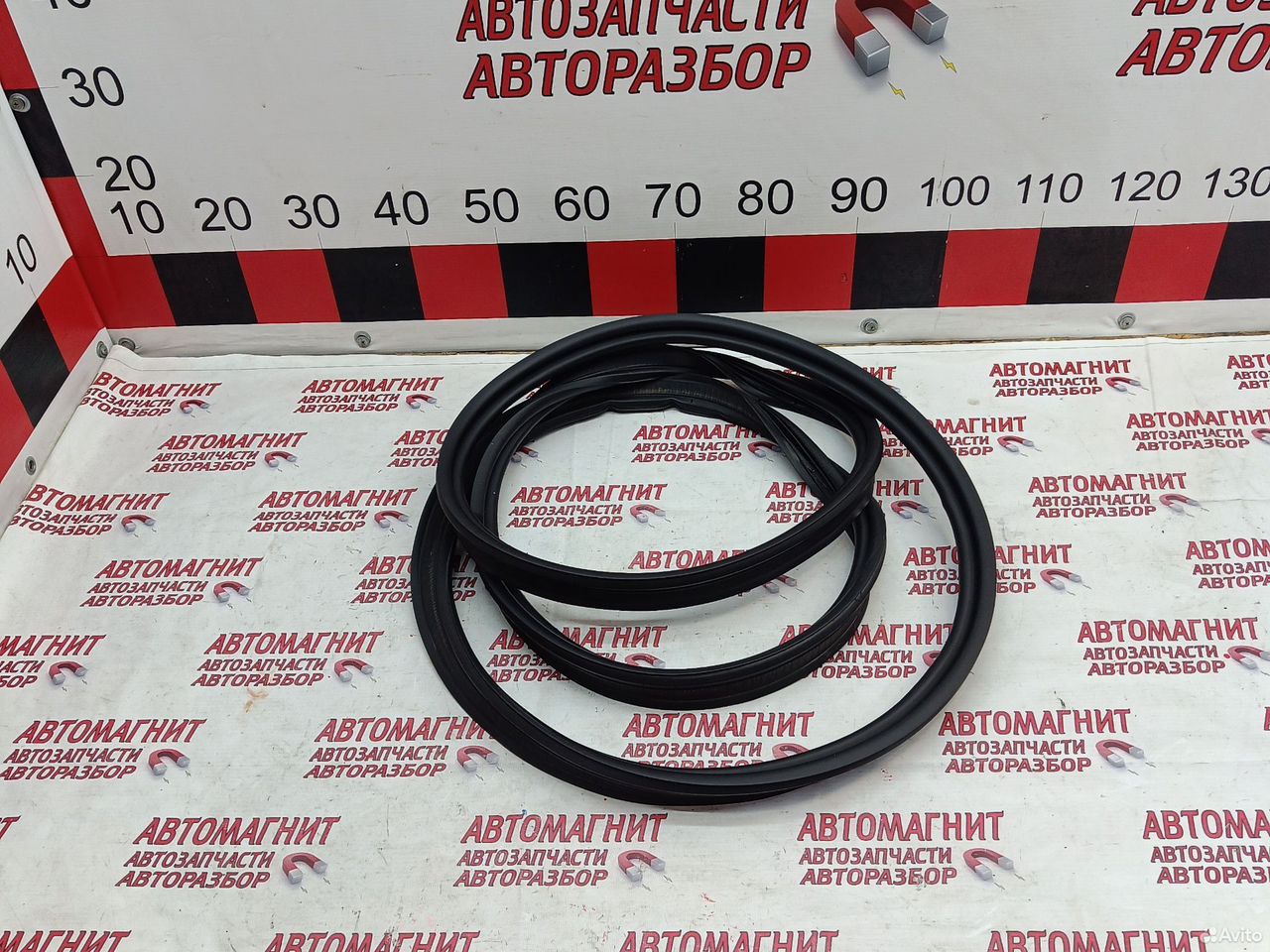 Уплотнитель крышки багажника Zeekr 001 рест