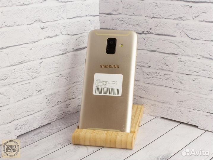 Samsung Galaxy A6, 3/32 ГБ