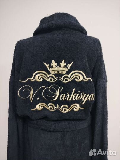 Вышивка на халатах