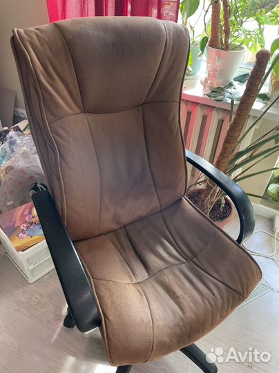 Компьютерное кресло