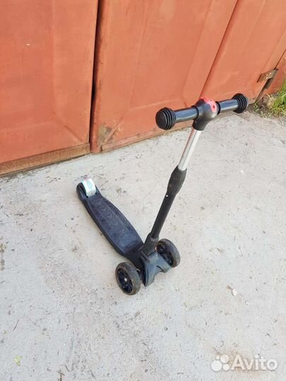 Самокат детский трехколесный