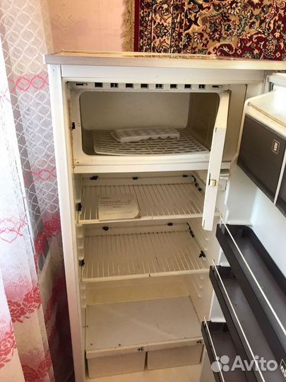 Холодильник Полюс 10