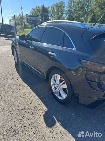 Infiniti QX70 3.7 AT, 2013, 156 250 км