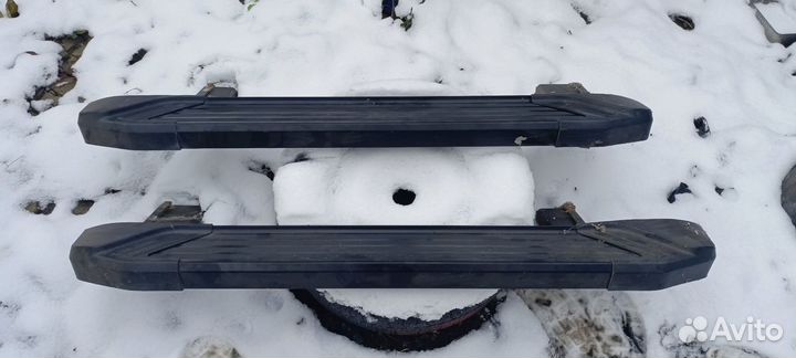 Пороги алюминиевые Rival Black для Лада 4х4