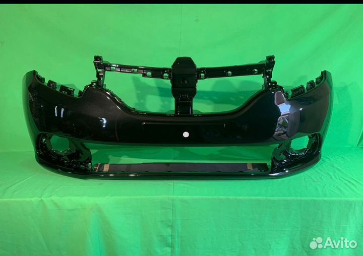 Передний бампер на Renault Logan 2 2014-2017