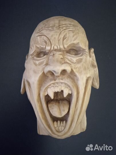 Скульптура из дерева