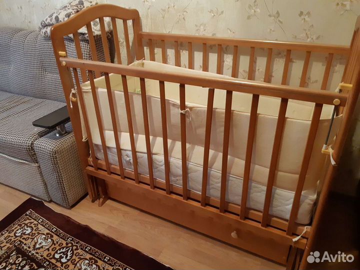 Кроватка Маятник