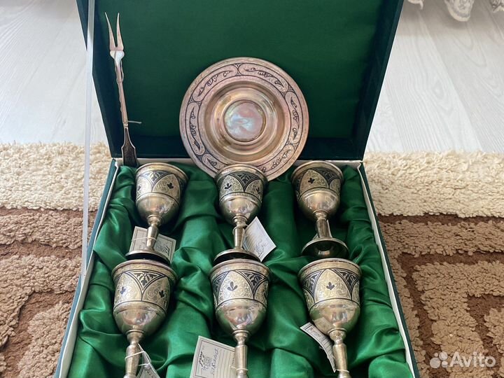 Серебряный набор рюмок и блюдце 875 проба