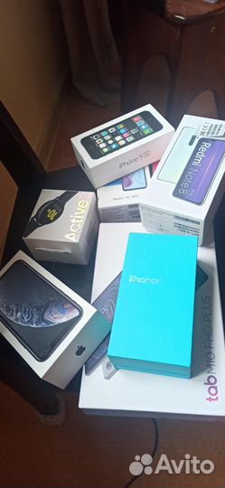 Коробки оригинал iPhone XR 128GB 2шт,iPhone 5S,и д