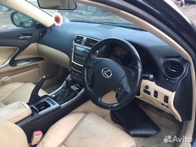 Разбор на запчасти Lexus IS