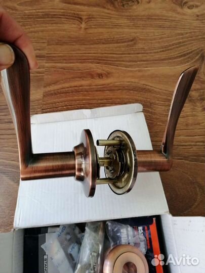 Комплект ручек для межкомнатных дверей