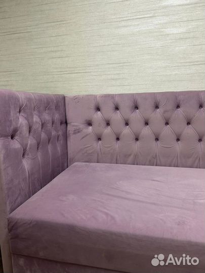 Кровать односпальная