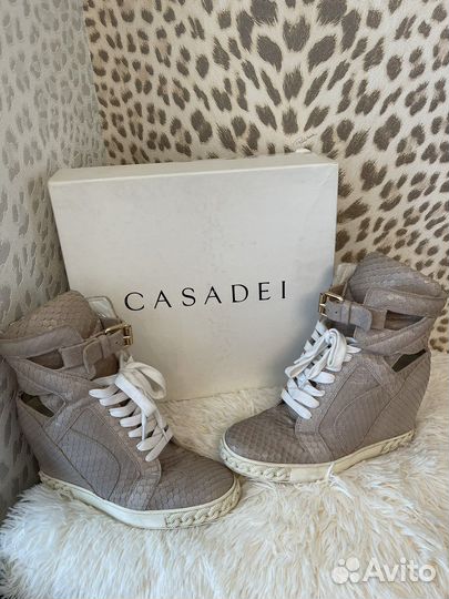 Сникерсы Casadei Италия