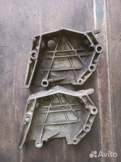 Крышка ремня грм Renault Sandero Logan