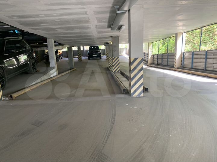 Машиноместо, 16 м²