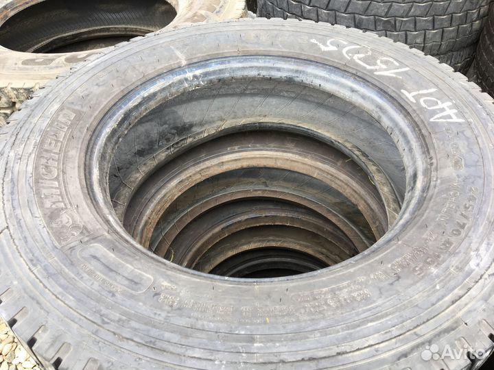 Грузовая резина бу 245 70 R 19.5 Michelin