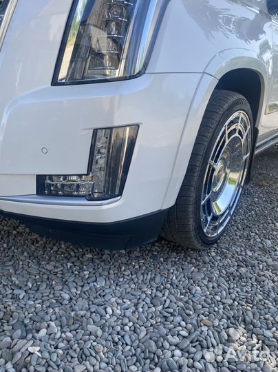 Противотуманные фары Cadillac Escalade 4 2015-2020