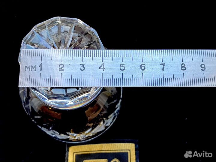 Хрустальные стопки рюмки креманки и бокалы