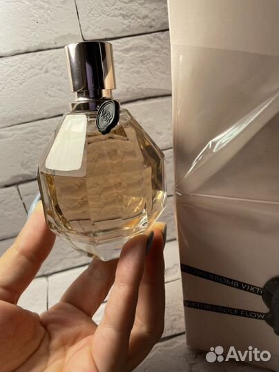 Victor rolf flowerbomb