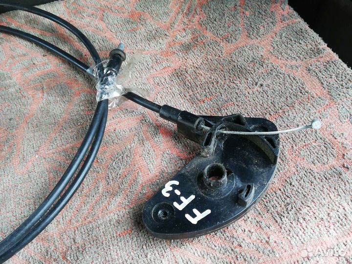 Трос капота Форд Фокус 3