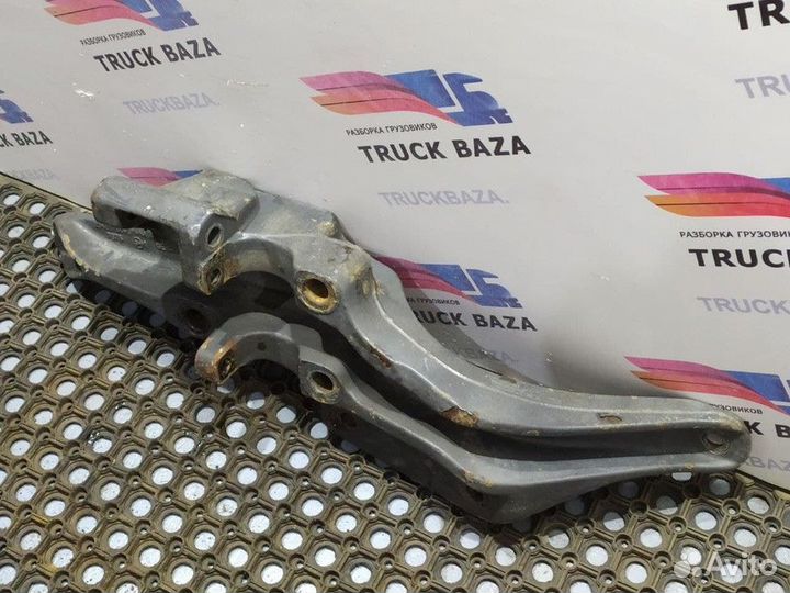 Кронштейн пневморессоры задний левый