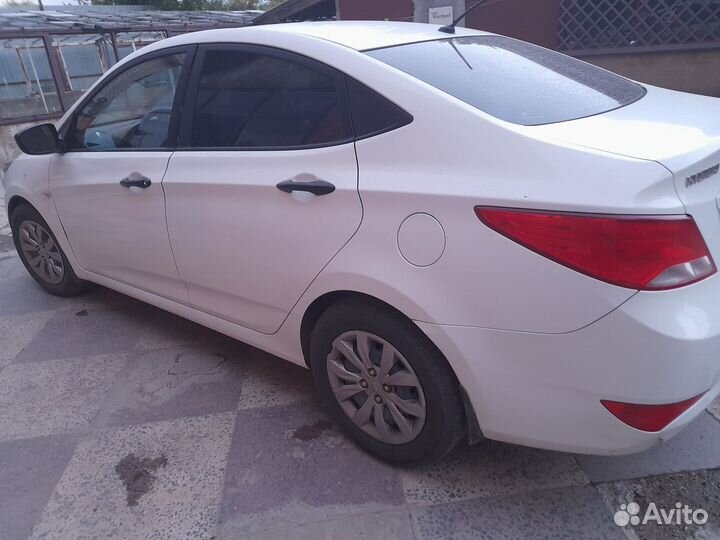 Hyundai Solaris 1.4 AT, 2014, 298 820 км