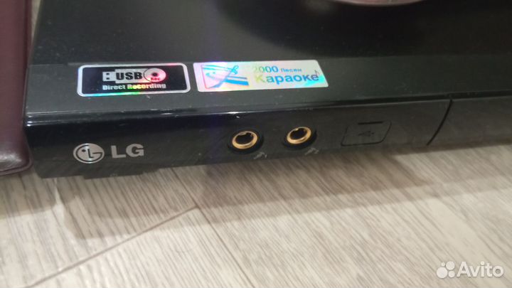 Dvd плеер с караоке LG DKS-3000