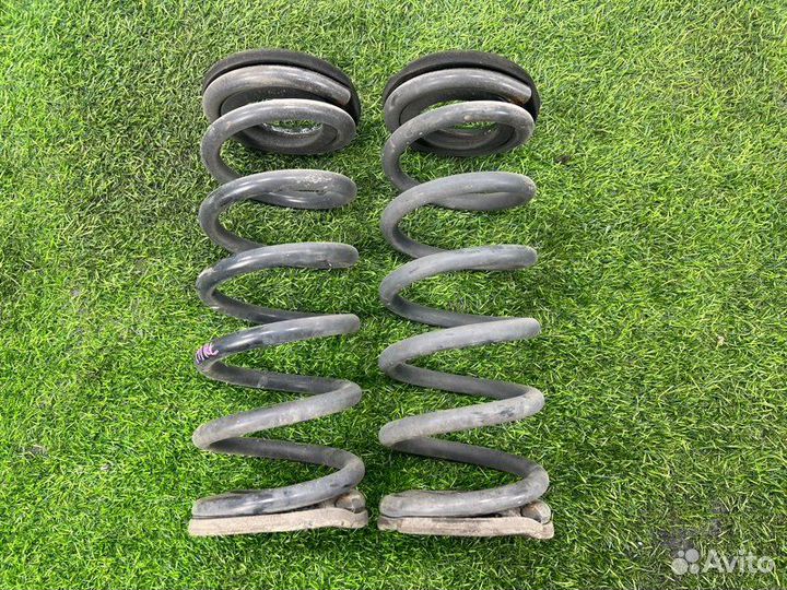 Пружины задние Nissan Armada TA60 VK56DE 2004Г