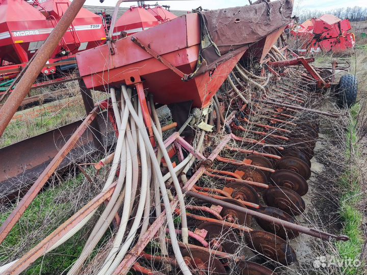 Сеялка зерновая пневматическая спу-8