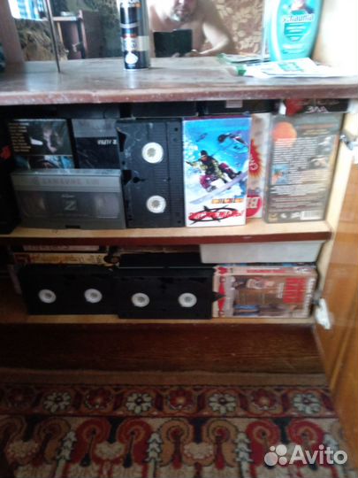 Видео кассеты и журналы для взрослых