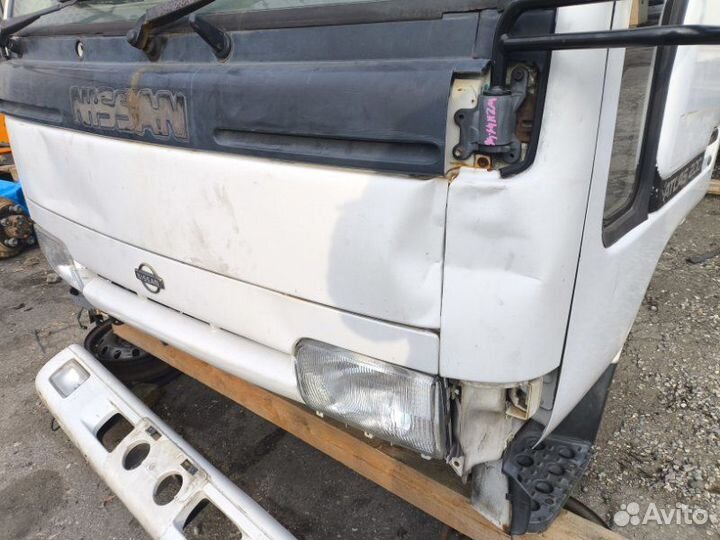 Кабина Nissan Atlas W2H41 BD30 1995