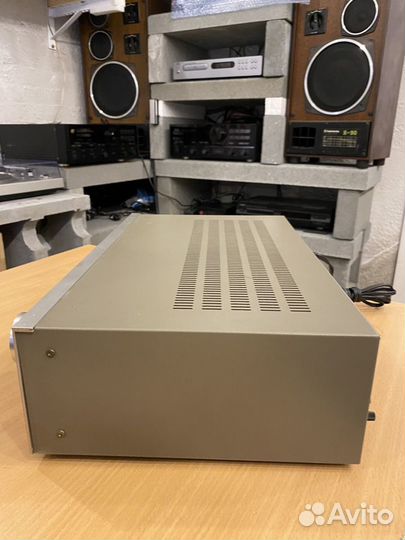 Усилитель Technics SU-V44