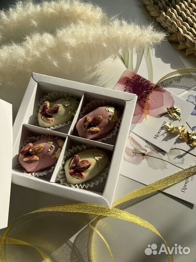 Королевские финики в шоколаде/клубника в шоколаде