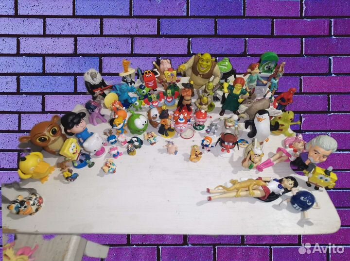 Фигурки из Макдональдса, бургер кинг, киндера и др