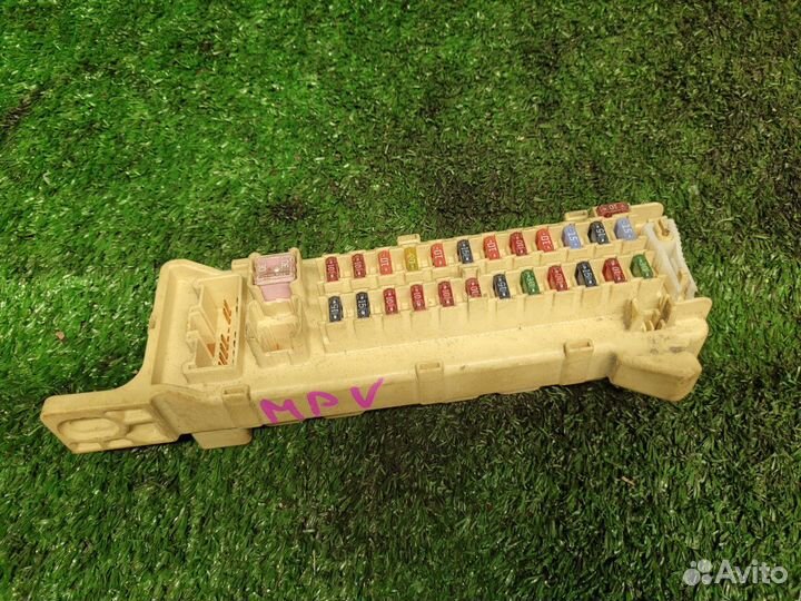 Блок предохранителей Mazda MPV
