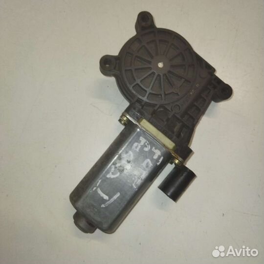 Моторчик стеклоподъёмника перед.прав. Ford Focus 1