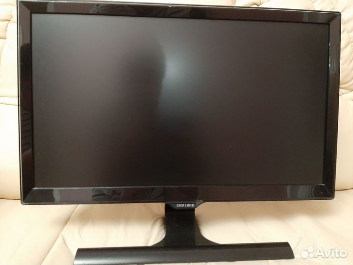 Монитор Samsung