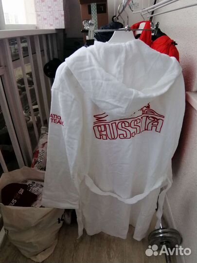 Халат Форвард S/170 (46-48,новый,оригинал)