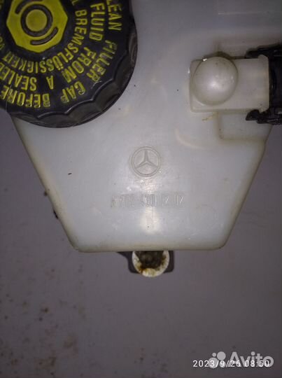 Главный тормозной цилиндр Mersedes Benz W210