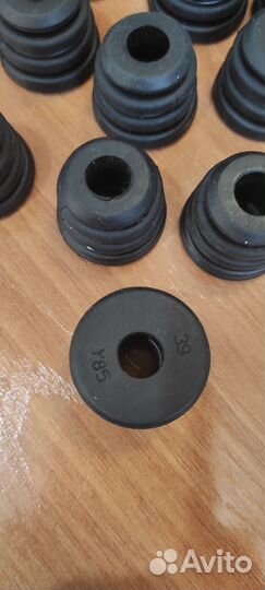 Резиновая опора (Компрессора) DB63-02296B