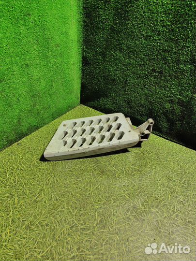 Подножка кабины правая Volvo FH 2013 82859306