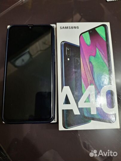 Samsung Galaxy A40, 4/64 ГБ