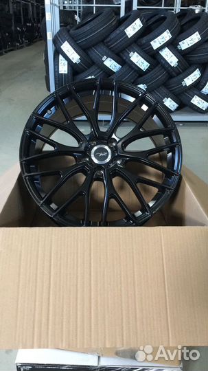 Lizardo 19X8.5 5/108 ET33 D60.1 XH162 CB
