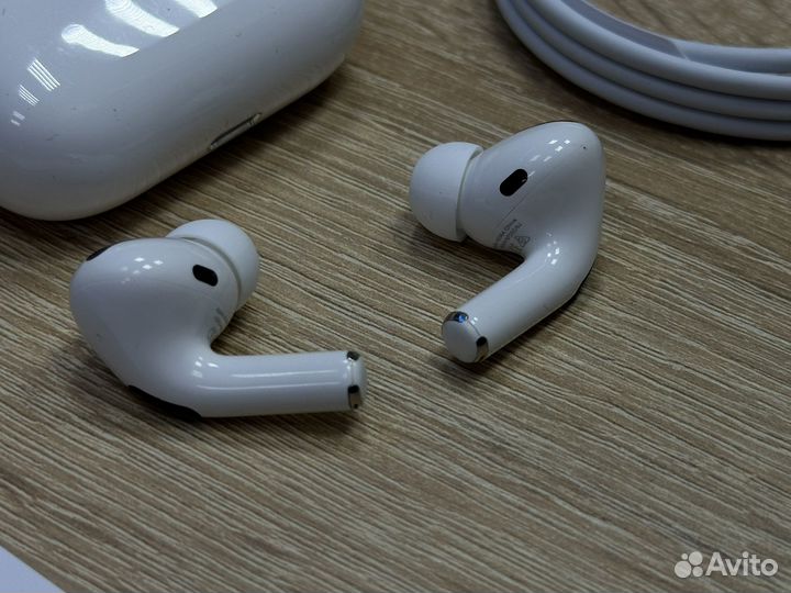 Наушники AirPods Pro