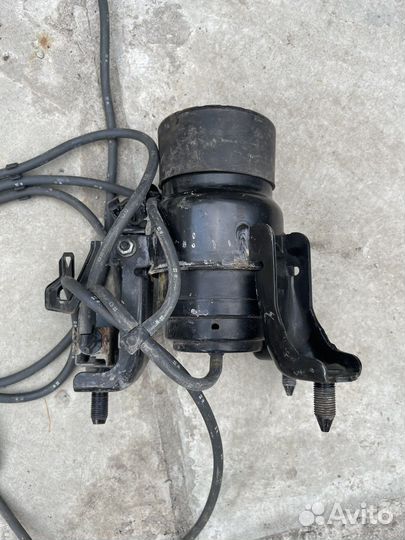 Подушка двигателя Toyota camry v70