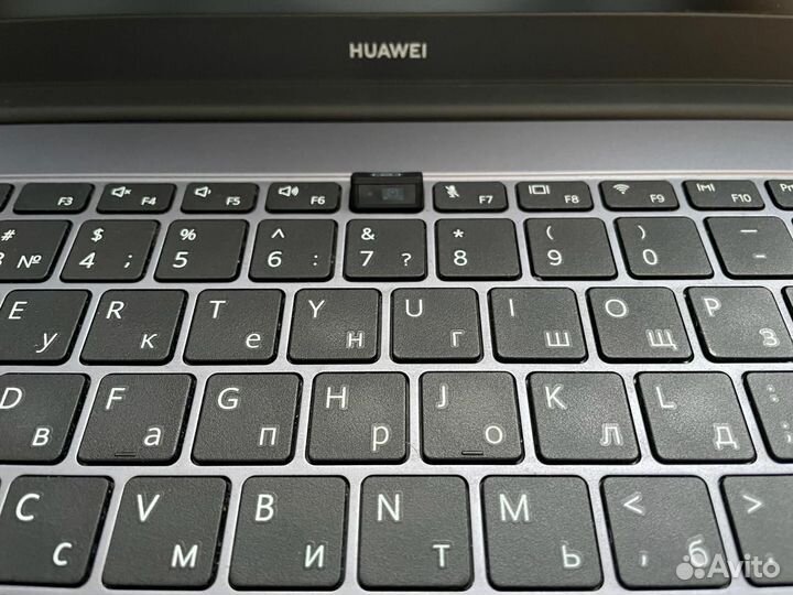 Ноутбук Huawei matebook