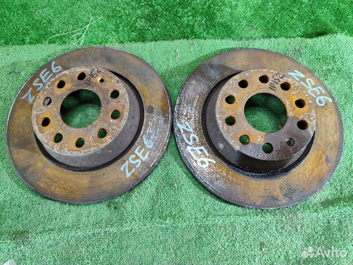 Диск тормозной задний Volkswagen Passat B6