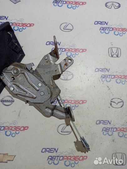 Рычаг стояночного тормоза Subaru Impreza седан