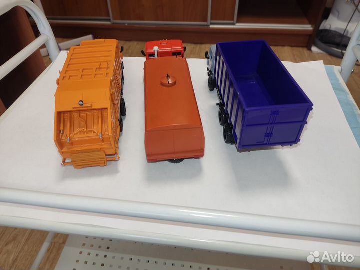 Модель 1/43 камаз 53213 Миниград