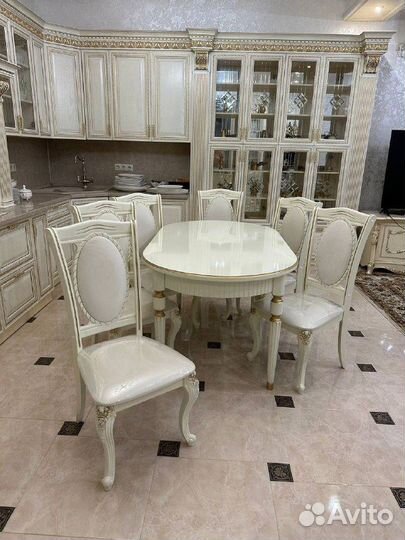 Стол кухонный раздвижной / раскладной и стулья